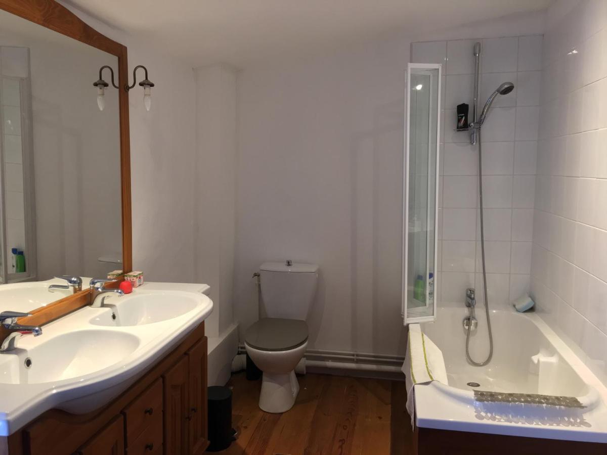 Chambre Sdb Privee Townhouse 26 Chambres D'Hotes Civray Civray  Extérieur photo